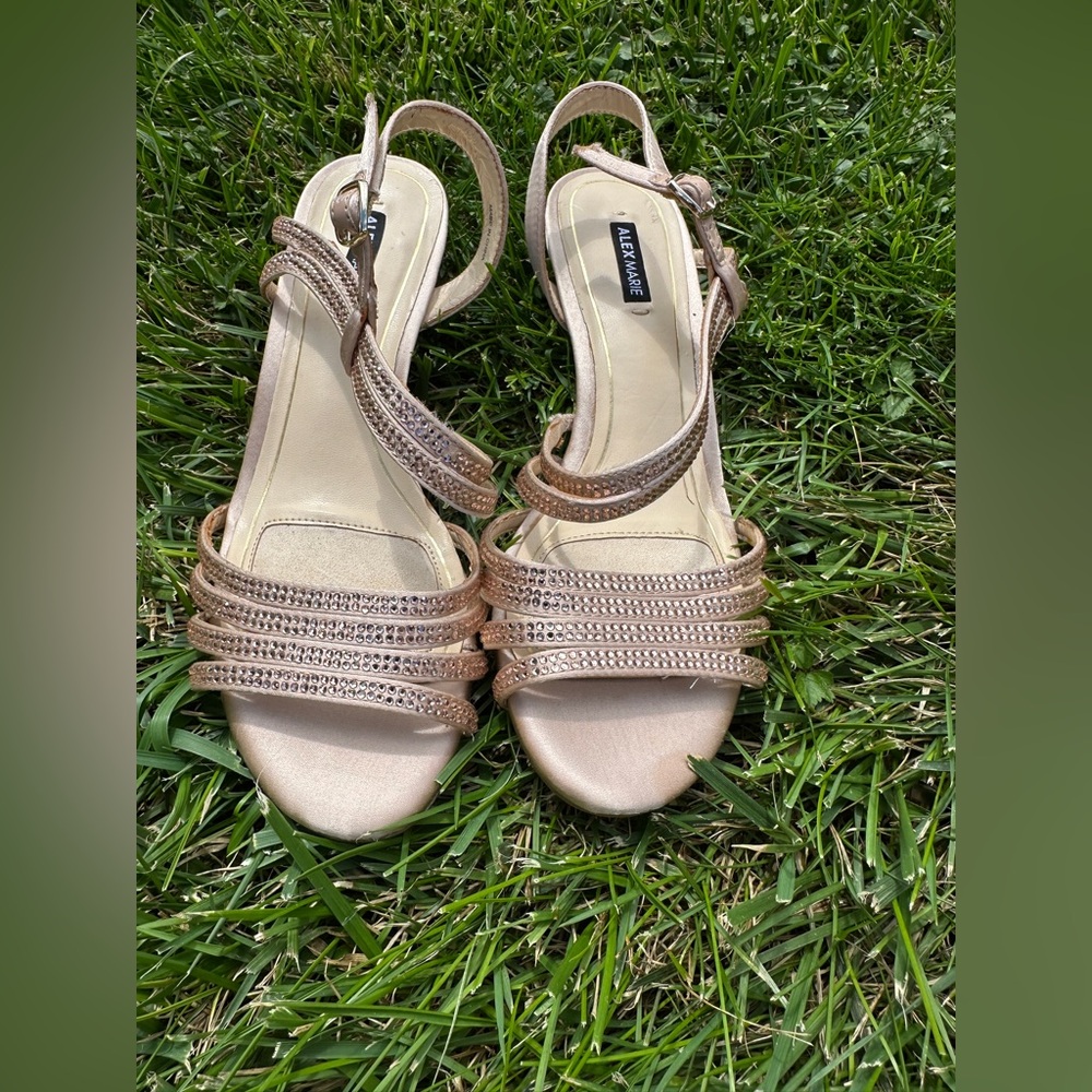 Alex Marie Layona Shimmering Gold pink heels size 6.5 women’s